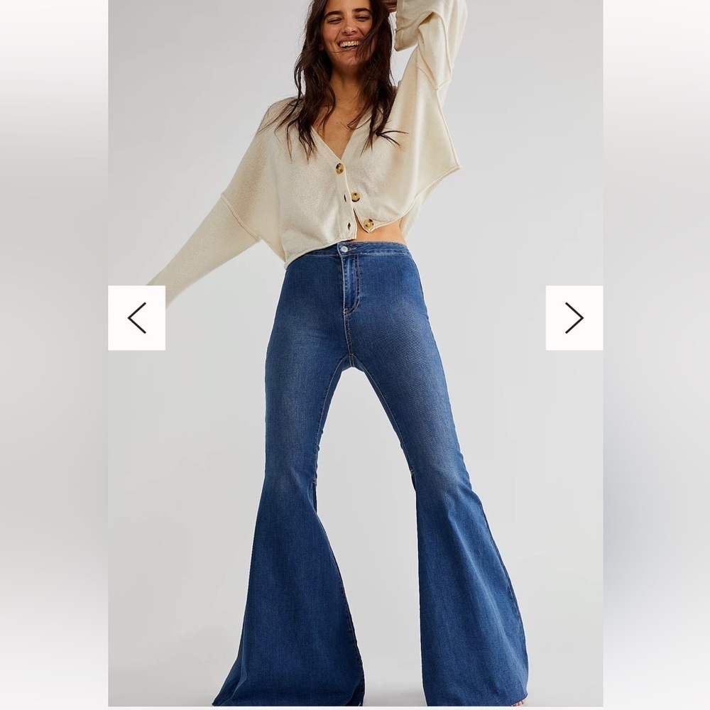 Free People We The Free Just Float On Flare Jeans NWT 25
